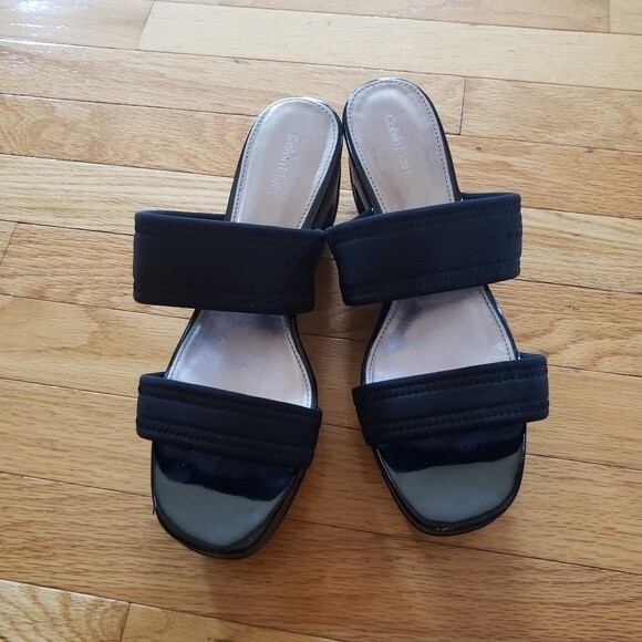 CALVIN KLEIN Wedges with Donut Heel Size 9.5 Black - Picture 2 of 3